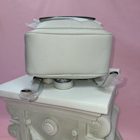 La Terre small vegan leather backpack, new with tags, dove gray - Picture 7 of 10